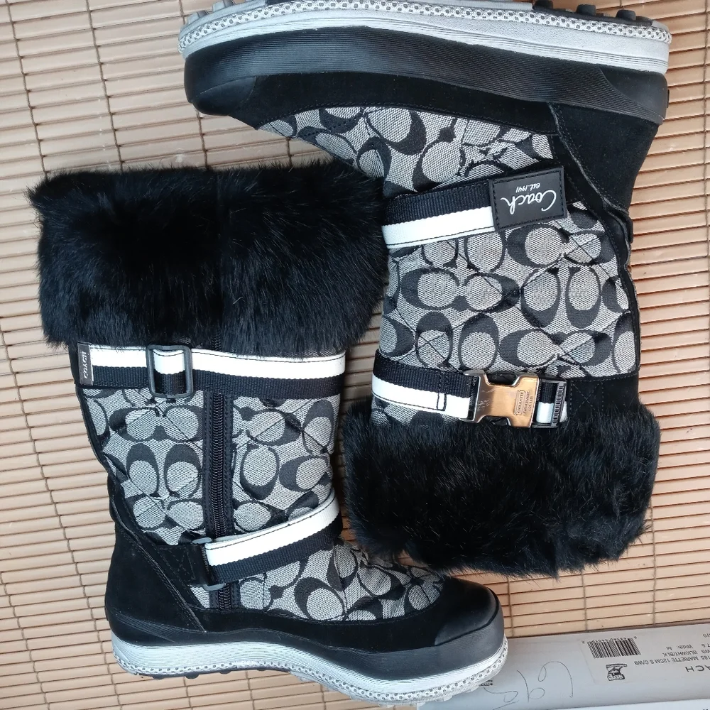 Coach 'Mariette' Womens Logo Canvas Quilted Rabbit Fur Trimmed Winter Boots. Sz_9